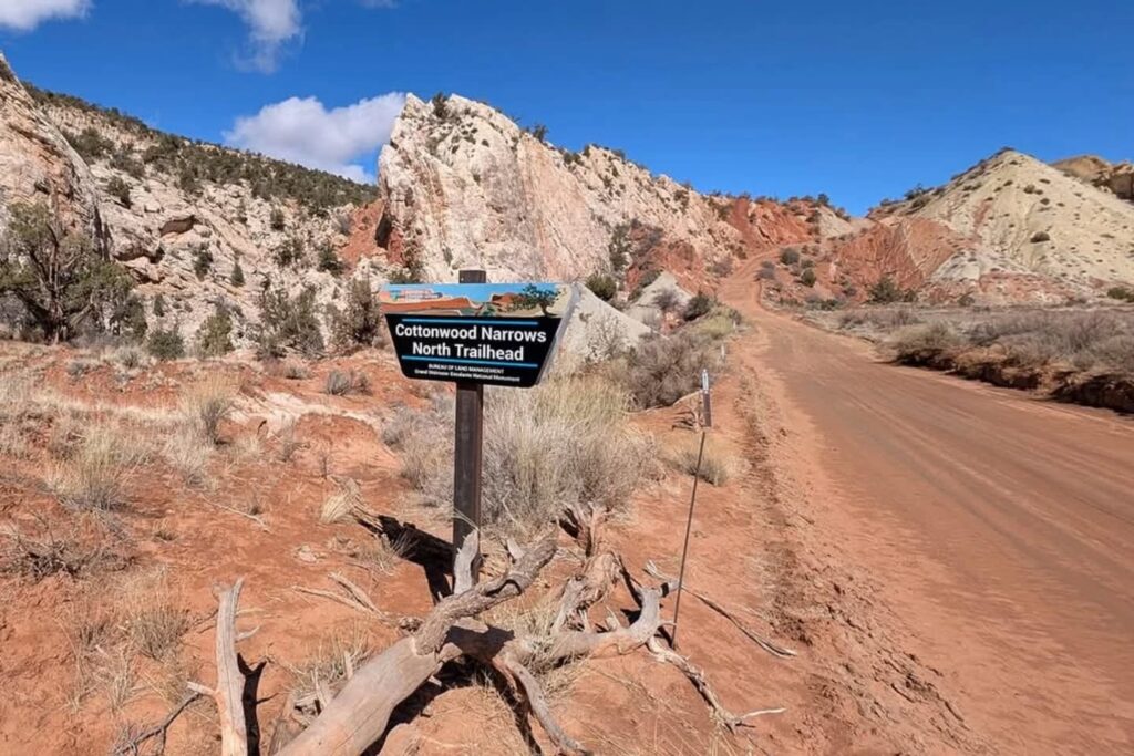 Photogenic hidden canyon in Utah — Cottonwood Narrows trail with rock formations